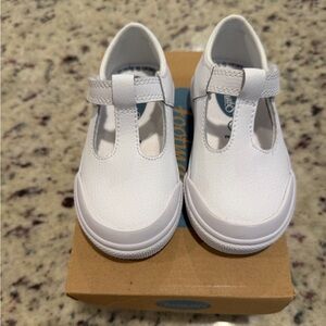 FootMates Drew Sneaker